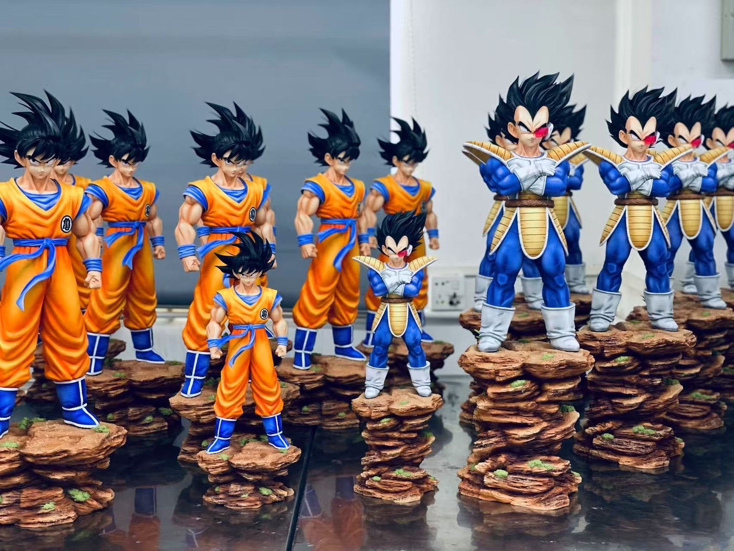 Infinite Studio -- Saiyan Arrival Saga: Goku & Vegeta