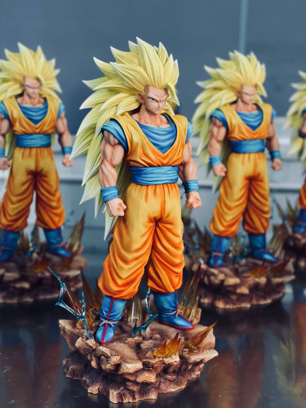 Infinite Studio -- Super Saiyan 3 Son Goku