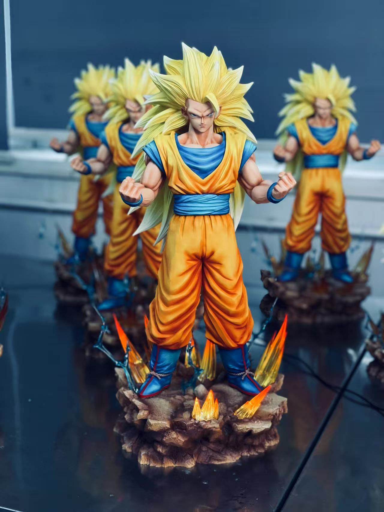 Infinite Studio -- Super Saiyan 3 Son Goku