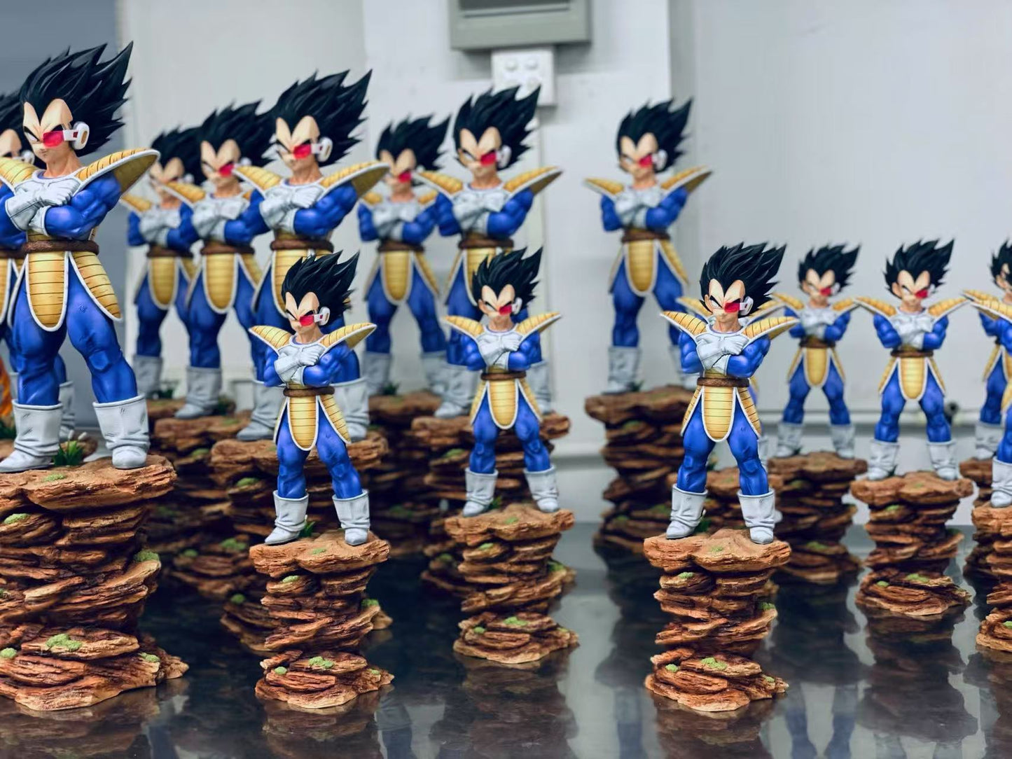 Infinite Studio -- Saiyan Arrival Saga: Goku & Vegeta