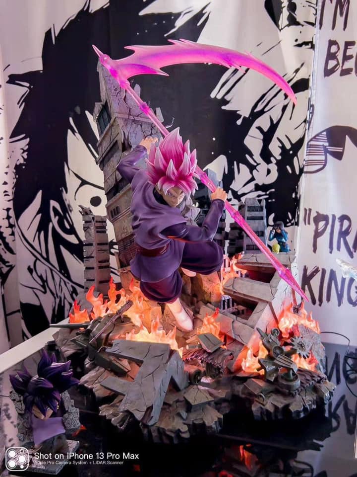 UK Studio -- Black Goku Rose