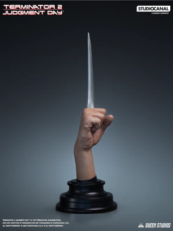 Queen Studios –– The Terminator 2 (Licensed)